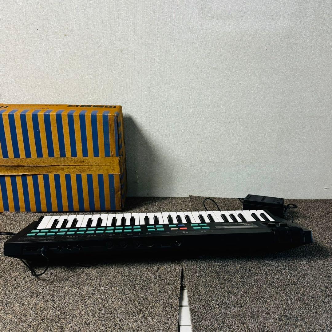D51早い者勝ち✨ヤマハ シンセサイザー 49鍵 4オペレーターFM音源搭載！