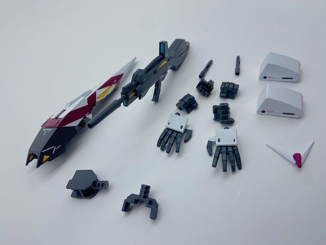 MG 1/100 ゼータガンダム Ver.Ka zガンダム3号機　全塗装完成品