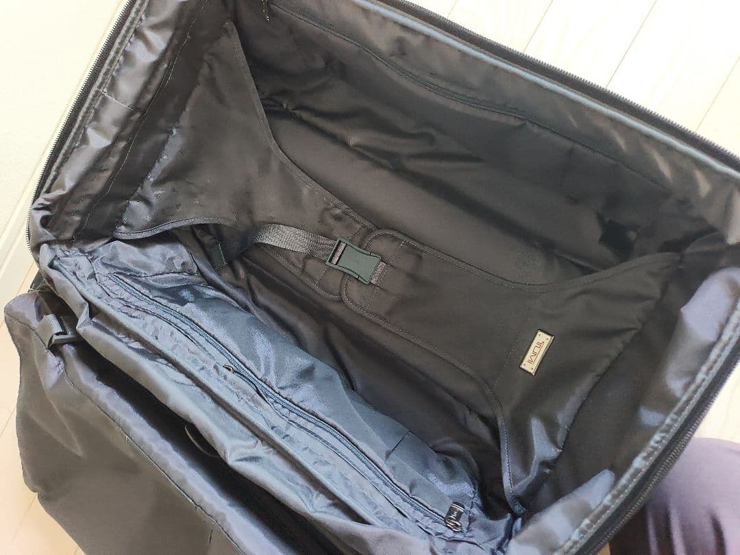 TUMI トラベルキャリーバッグ スーツケース 22922D4黒+鍵+マニュアル