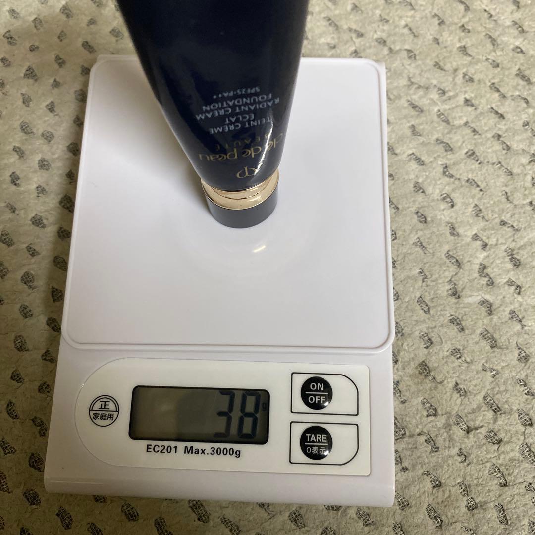 クレドポーボーテ タンクレームエクラN オークル00