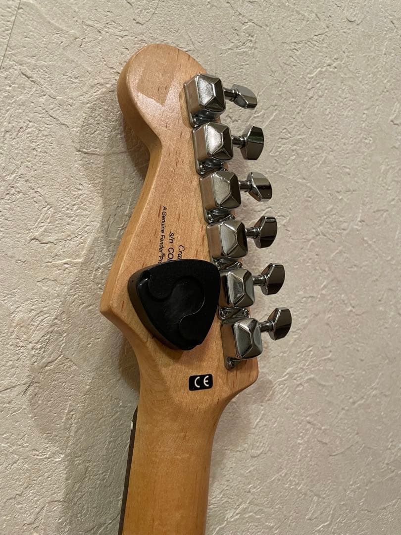 ぺ*】様 Squier エレキギター レッド ケース&シールド&ピックホルダー付