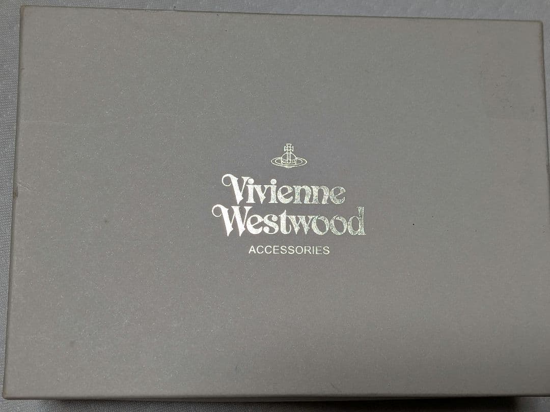サ*ン様 ヴィヴィアン・ウエストウッド　ウォレスコレクション　折り財布　オーブ