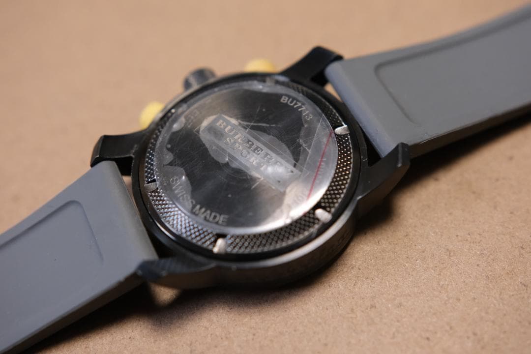 Burberry Sport グレー クロノグラフ 腕時計 （BU7713）