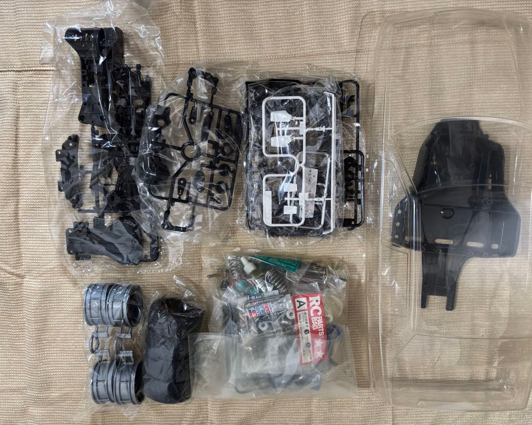 TAMIYA VOLVO 850 BTCC 1/10 RCカー未使用品