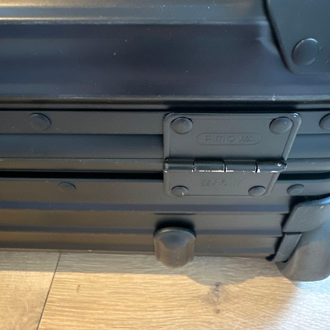RIMOWA リモワ　トパーズステルスビジネストローリー 2輪 28L