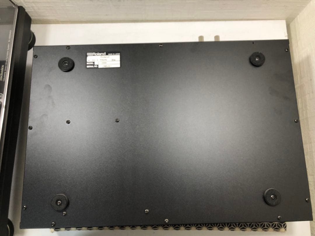 Roland ローランド　DJ-2000