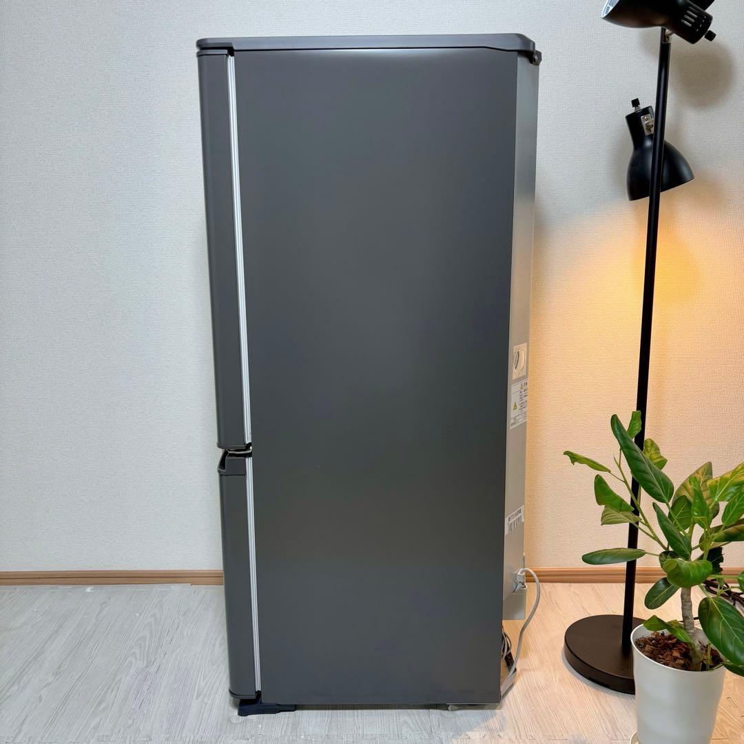 2024 冷蔵庫 一人暮らし 単身用 小型 保証付 送料無料 三菱 未使用に近い