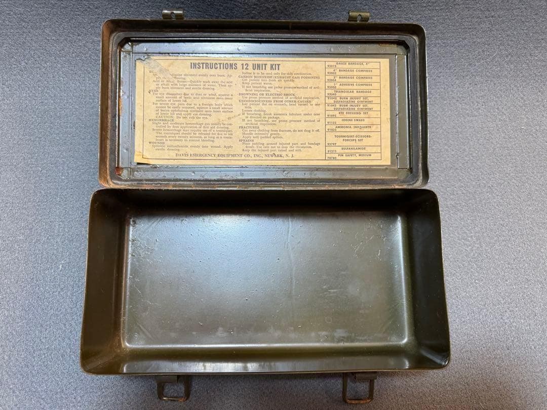 米軍 実物 ファーストエイド メタルボックス