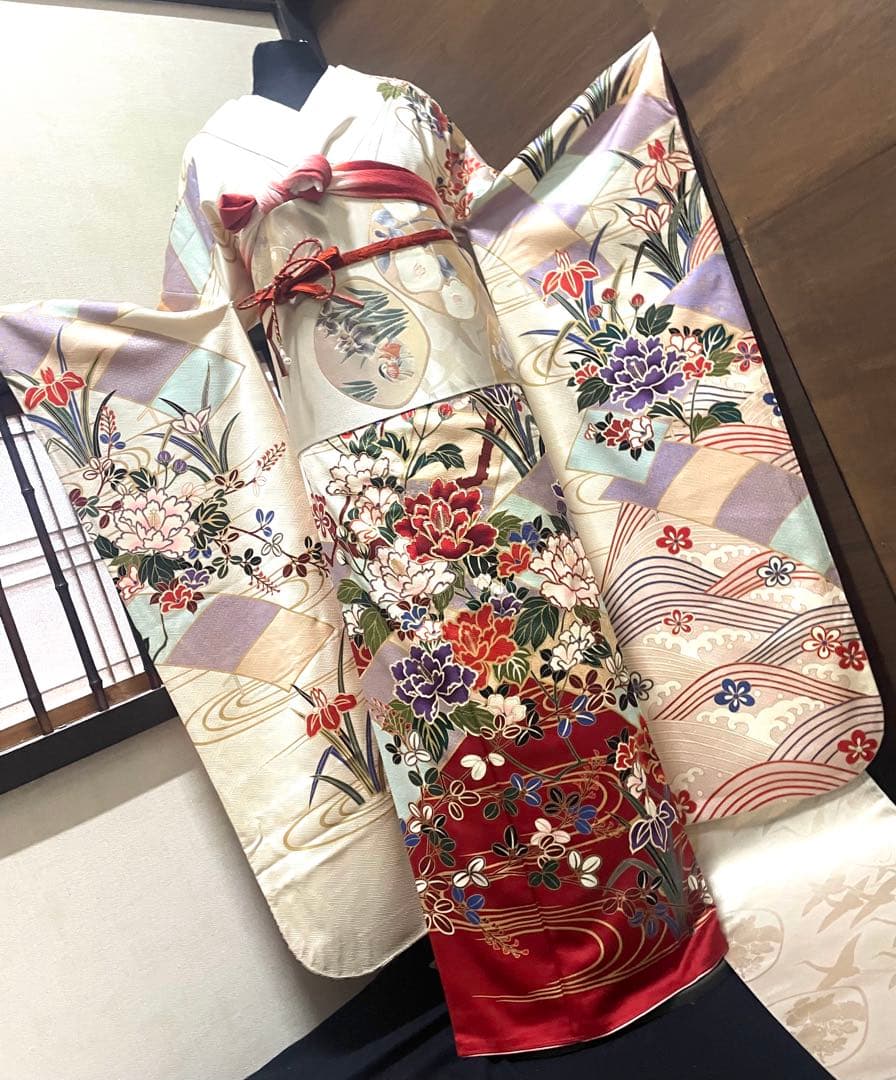 振袖フルセット6点サイズM〜Ｌ駒刺繍　流水鴛鴦花文　金彩　正絹