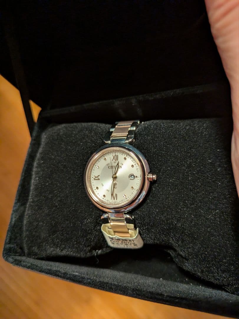 takasanシチズンクロスシー未使用品エコドライブES9465-50W