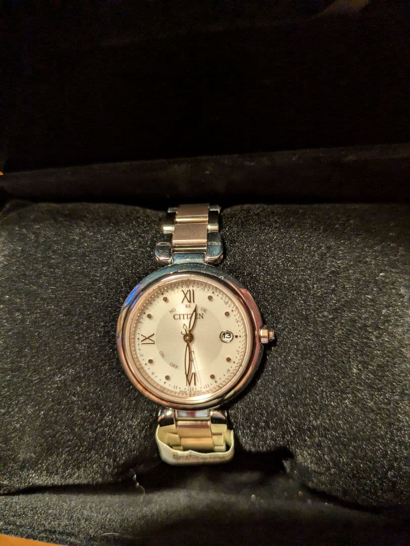 takasanシチズンクロスシー未使用品エコドライブES9465-50W