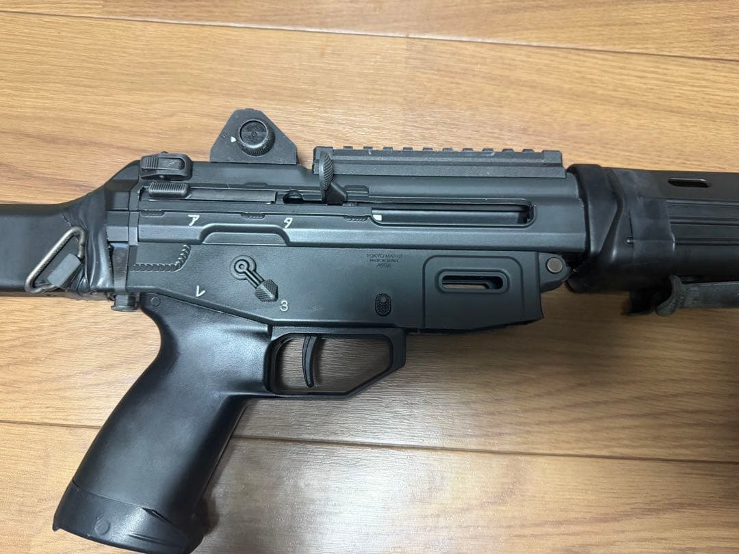 東京マルイ　ガスブローバック　89式小銃　折曲銃床　マガジン一本付き