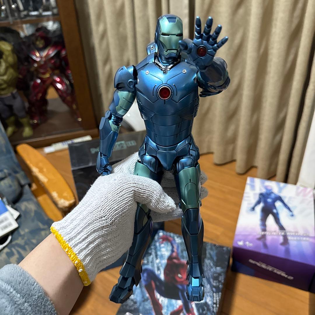 アイアンマン　マーク3 ブルーステルス　ホットトイズ