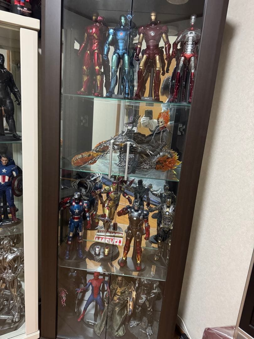 アイアンマン　マーク3 ブルーステルス　ホットトイズ