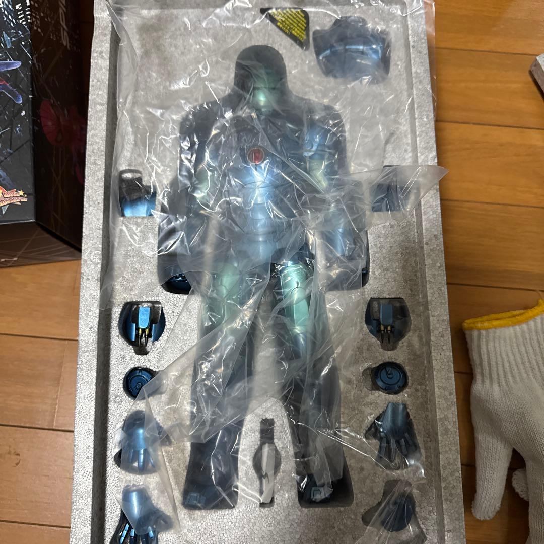 アイアンマン　マーク3 ブルーステルス　ホットトイズ