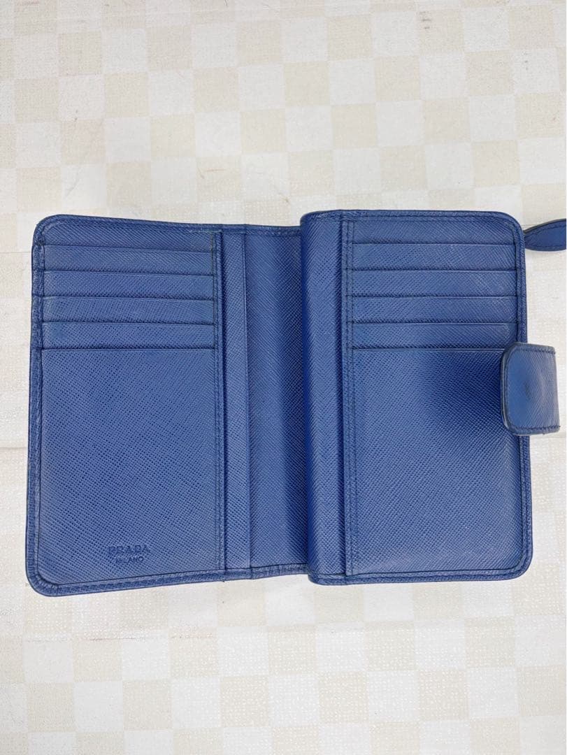 美品　PRADA プラダ　財布　二つ折り　M06