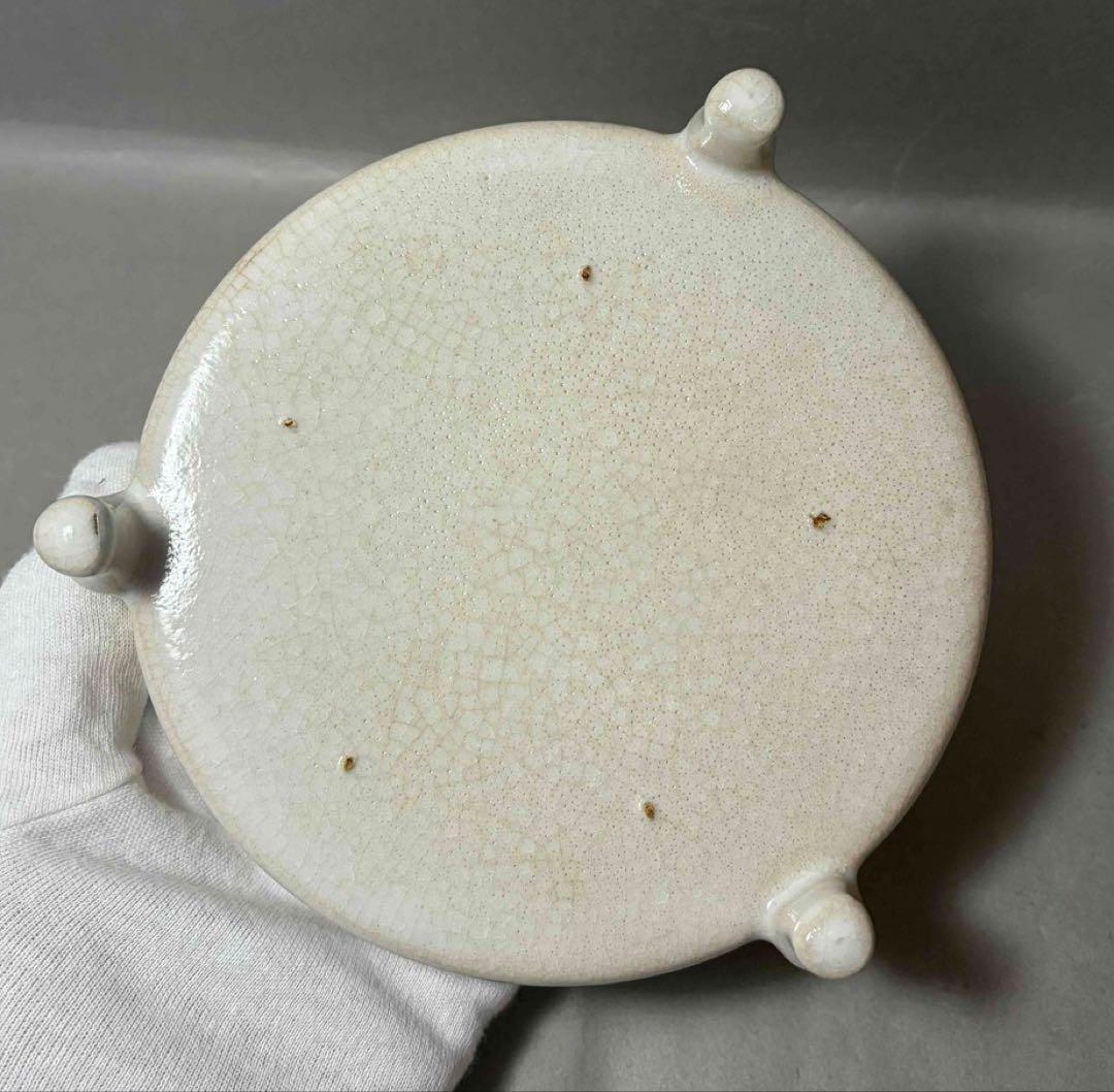 中国 三つ足丸盤(白系)　f2260120