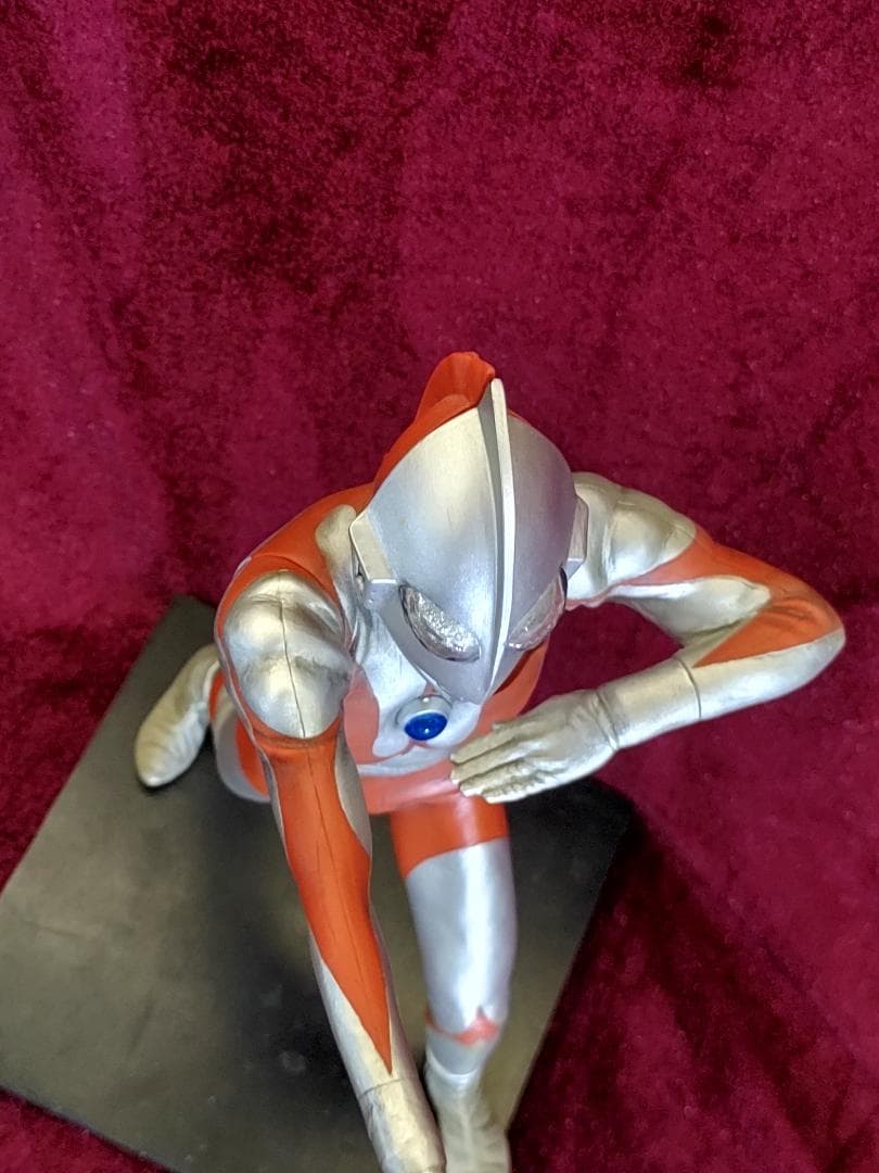 ウルトラマン CCP 発光ギミック付 Cタイプ　ウルトラスラッシュ　中古品