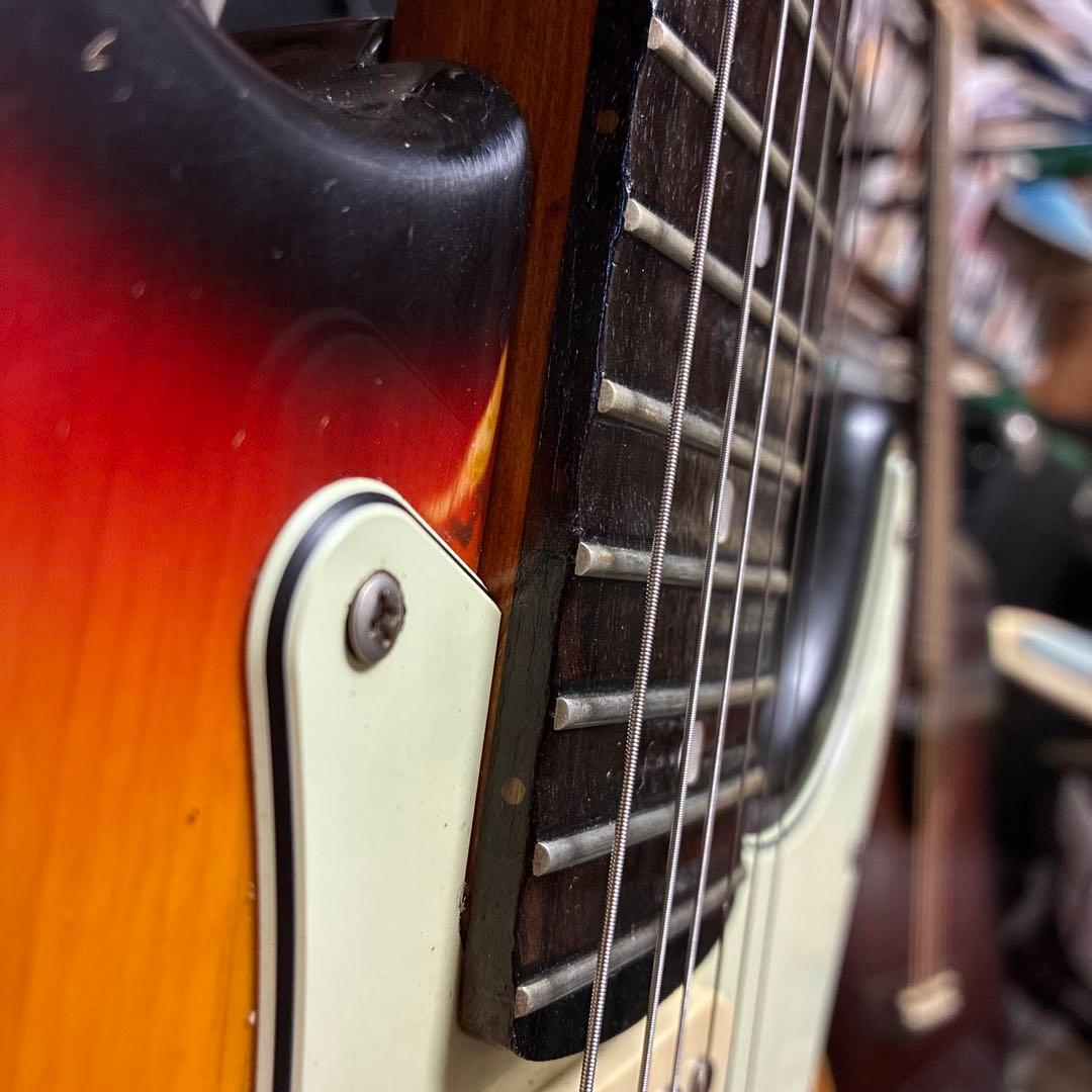 非Fenderストラト イングウェイ　スキャロップ　柾目ネック