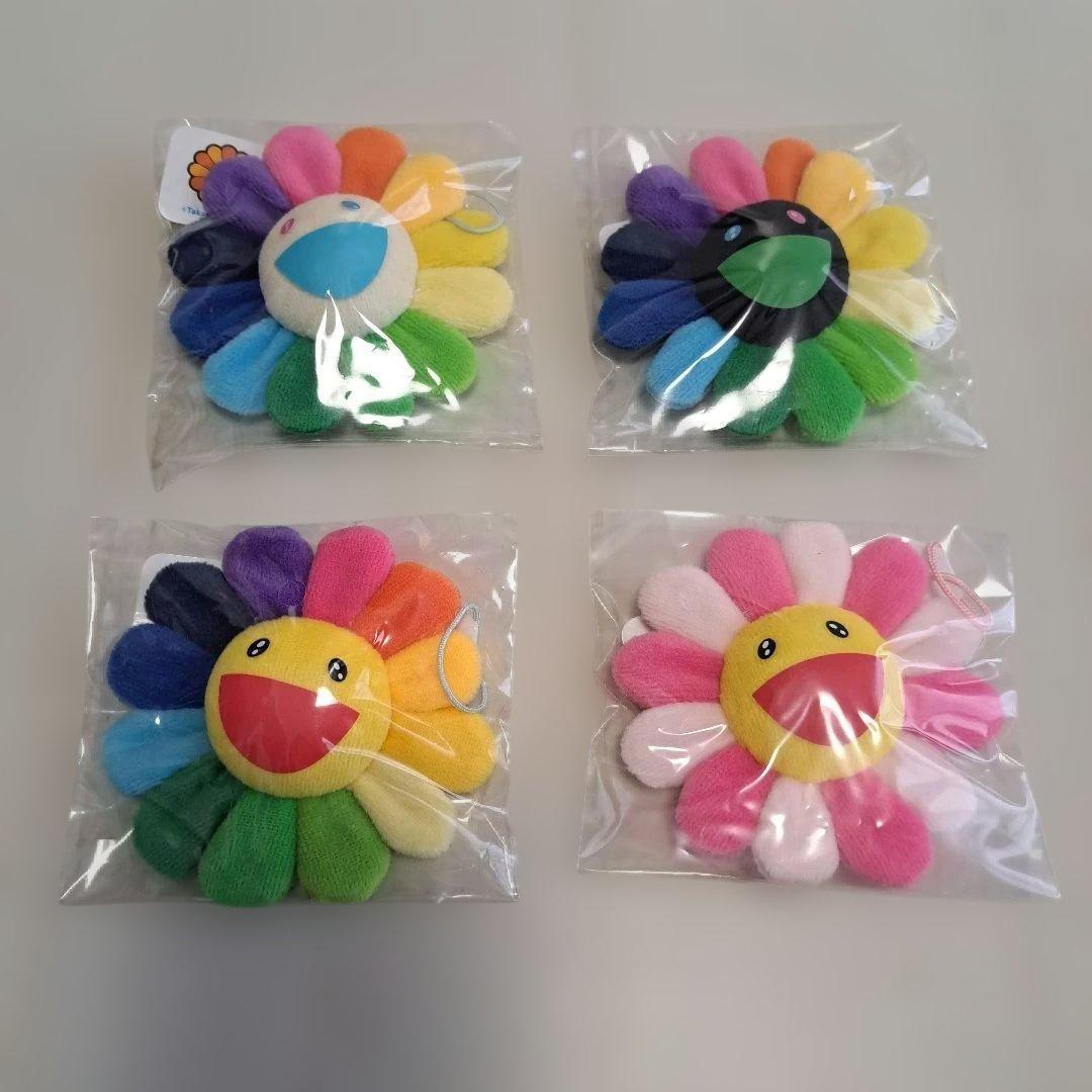 ☆新品☆正規品☆匿名配送　カラフルお花ちゃんピンバッジ　4個セット　村上隆