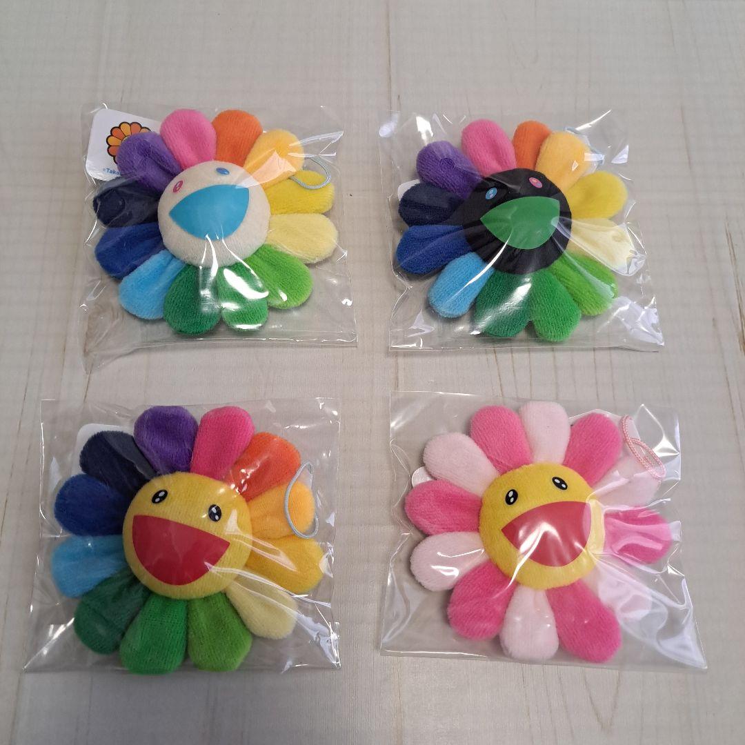 ☆新品☆正規品☆匿名配送　カラフルお花ちゃんピンバッジ　4個セット　村上隆