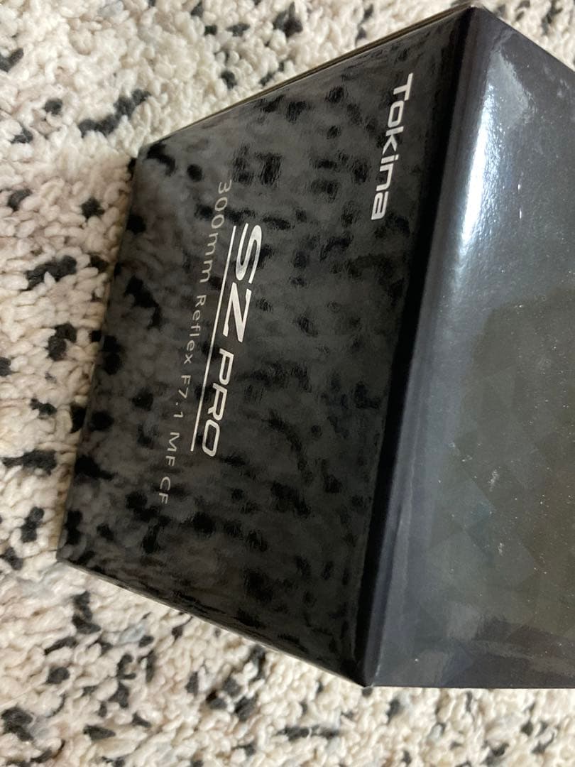 SZ 300mm PRO Reflex F7.1 MF CF Eマウント