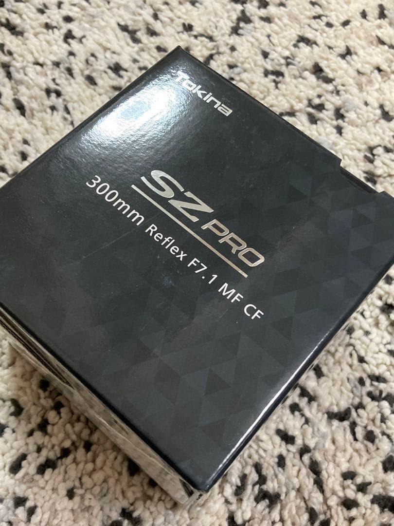 SZ 300mm PRO Reflex F7.1 MF CF Eマウント
