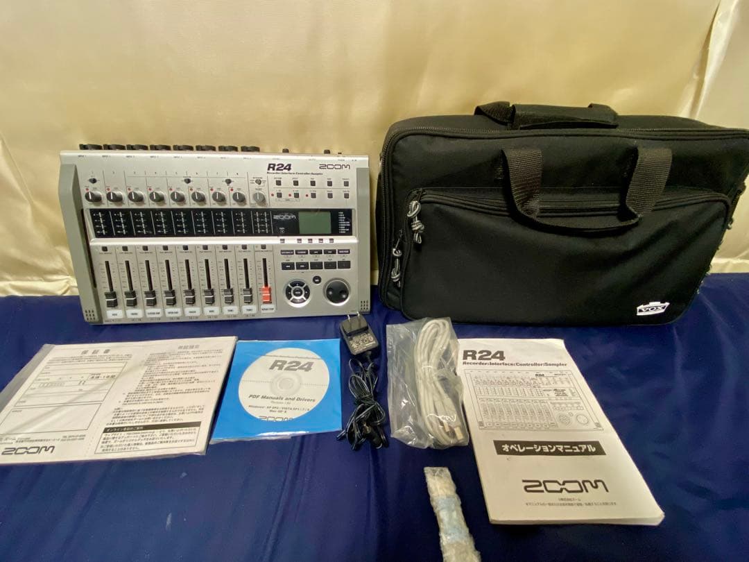 【美品】ZOOM R24 マルチトラックレコーダー