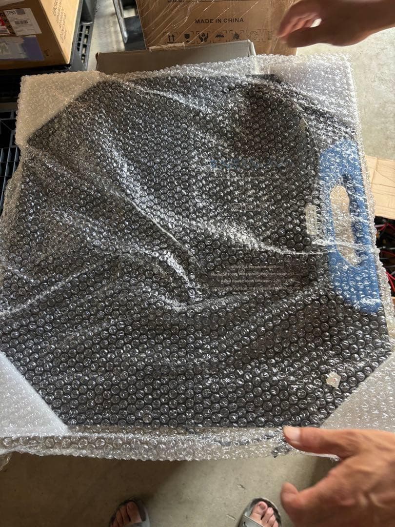 ENERNOVAソーラーパネル160W折りたたみ式ソーラーパネル 160W