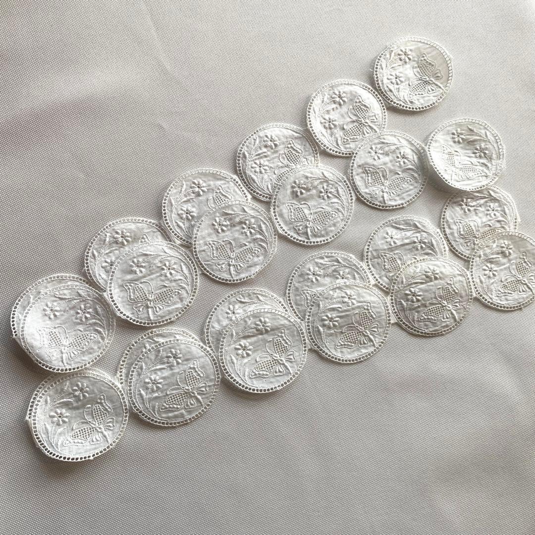 アンティーク ロマンティックコットン刺繍 リボンレース 蝶柄 丸型ワッペン24枚