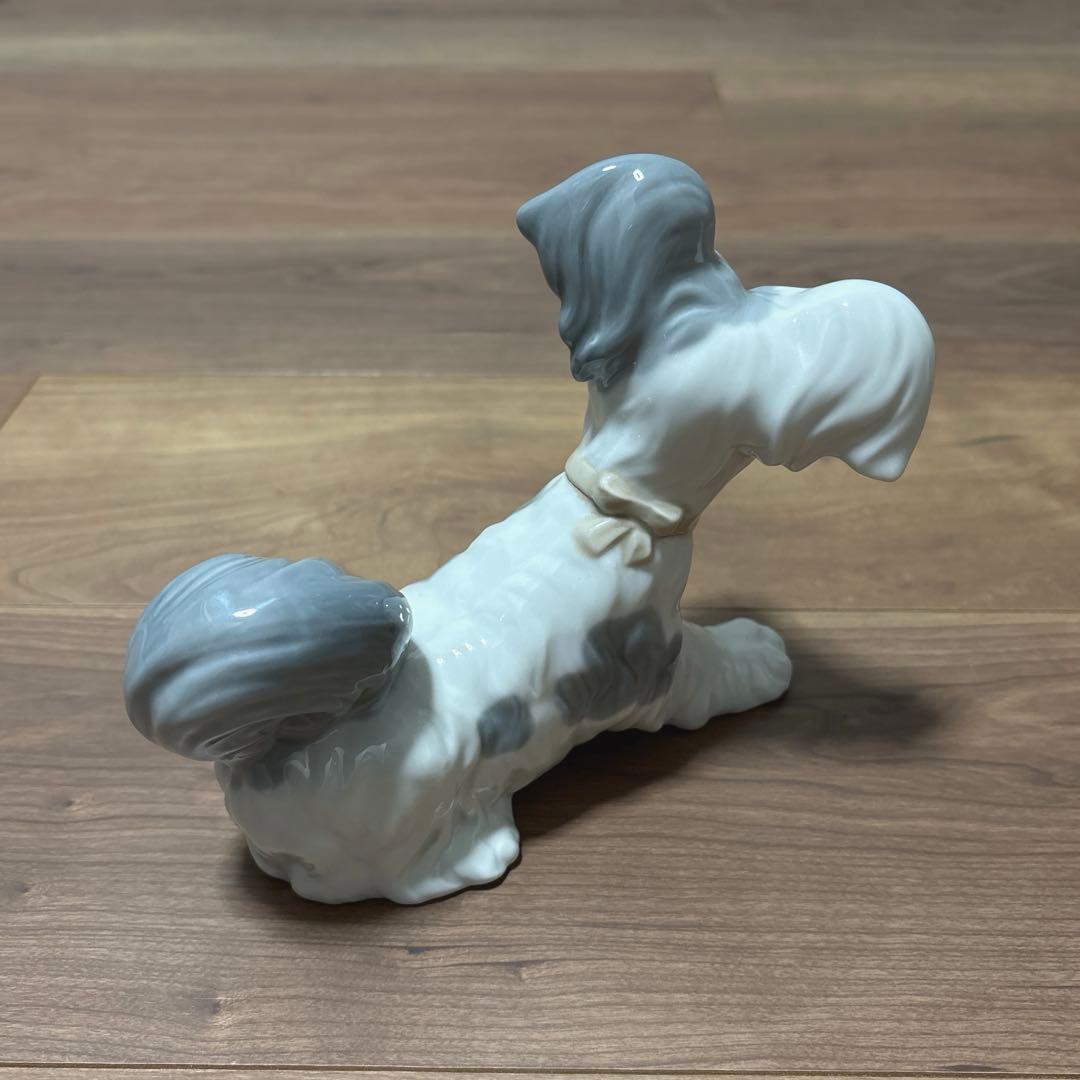 LLADROリヤドロ　犬の陶器(シュナウザー)置物