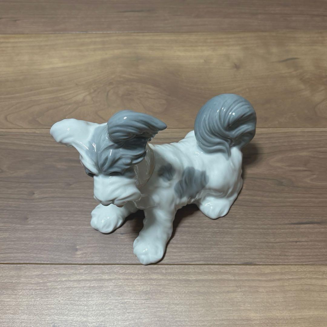 LLADROリヤドロ　犬の陶器(シュナウザー)置物