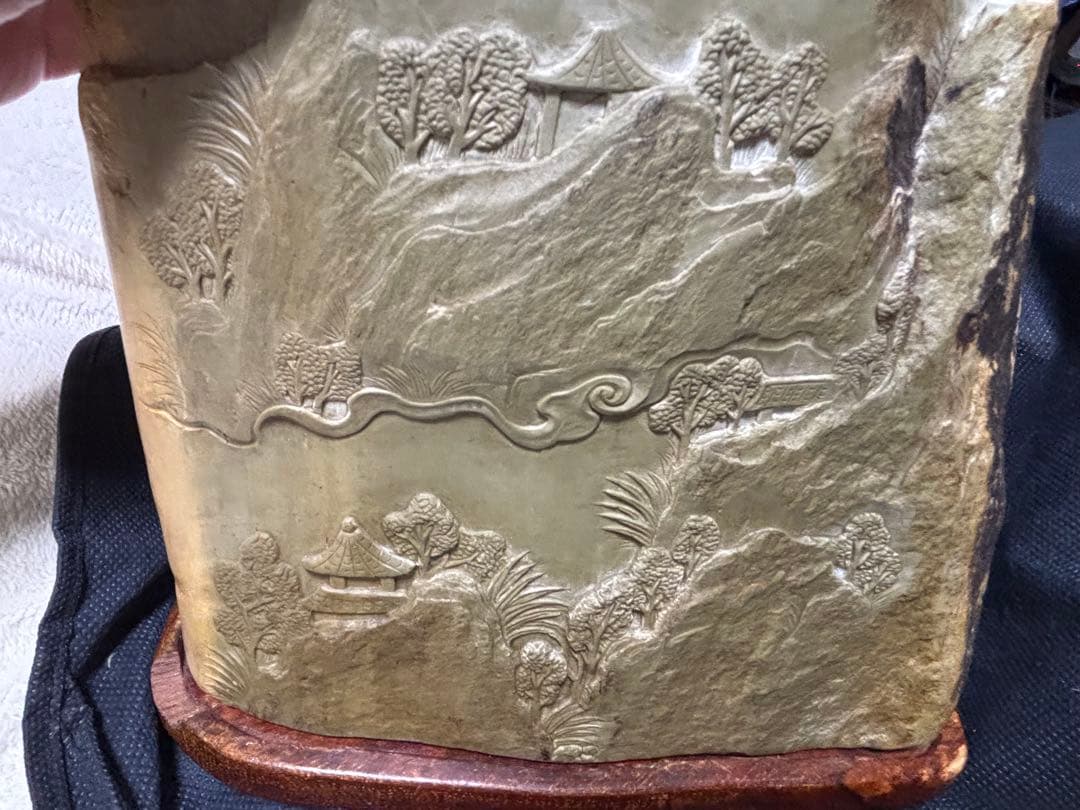 中国古美術品　山水風景彫硯　特大　緑端溪硯　15.6kg