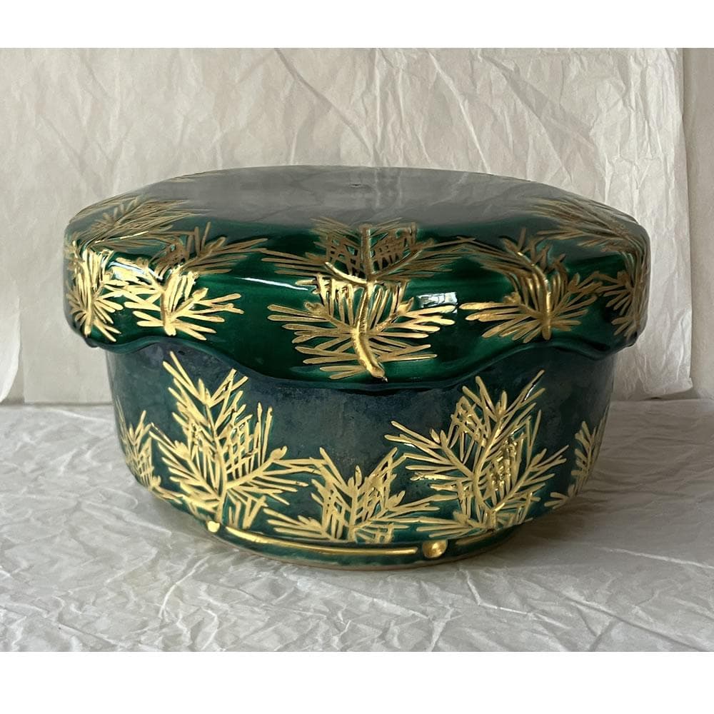 F1446 加賀瑞山 萬古窯 青釉 若松 喰籠 共箱 喰篭 菓子器 蓋物 茶道具