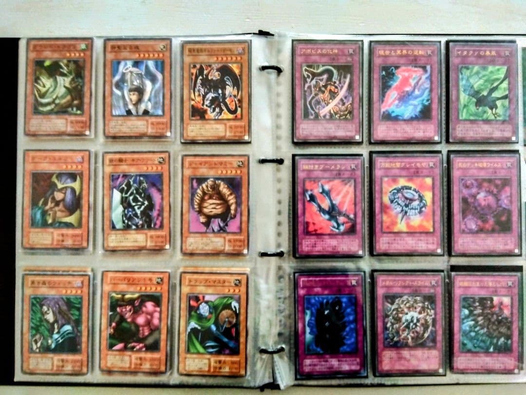 遊戯王カード引退品 まとめ売り♥1800枚以上♥