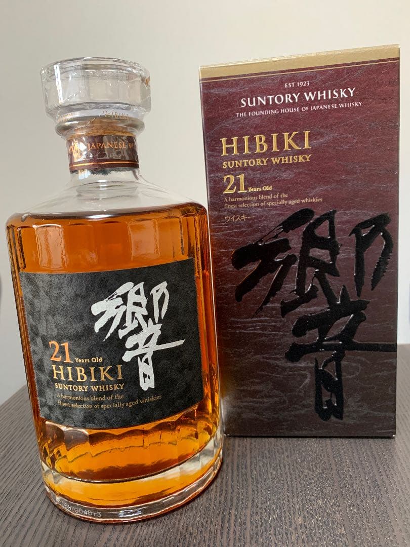 サントリー ウイスキー「響」21年 本物