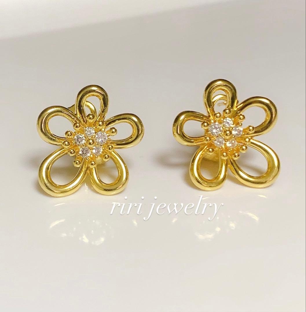 YG フラワー モアサナイト ピアス