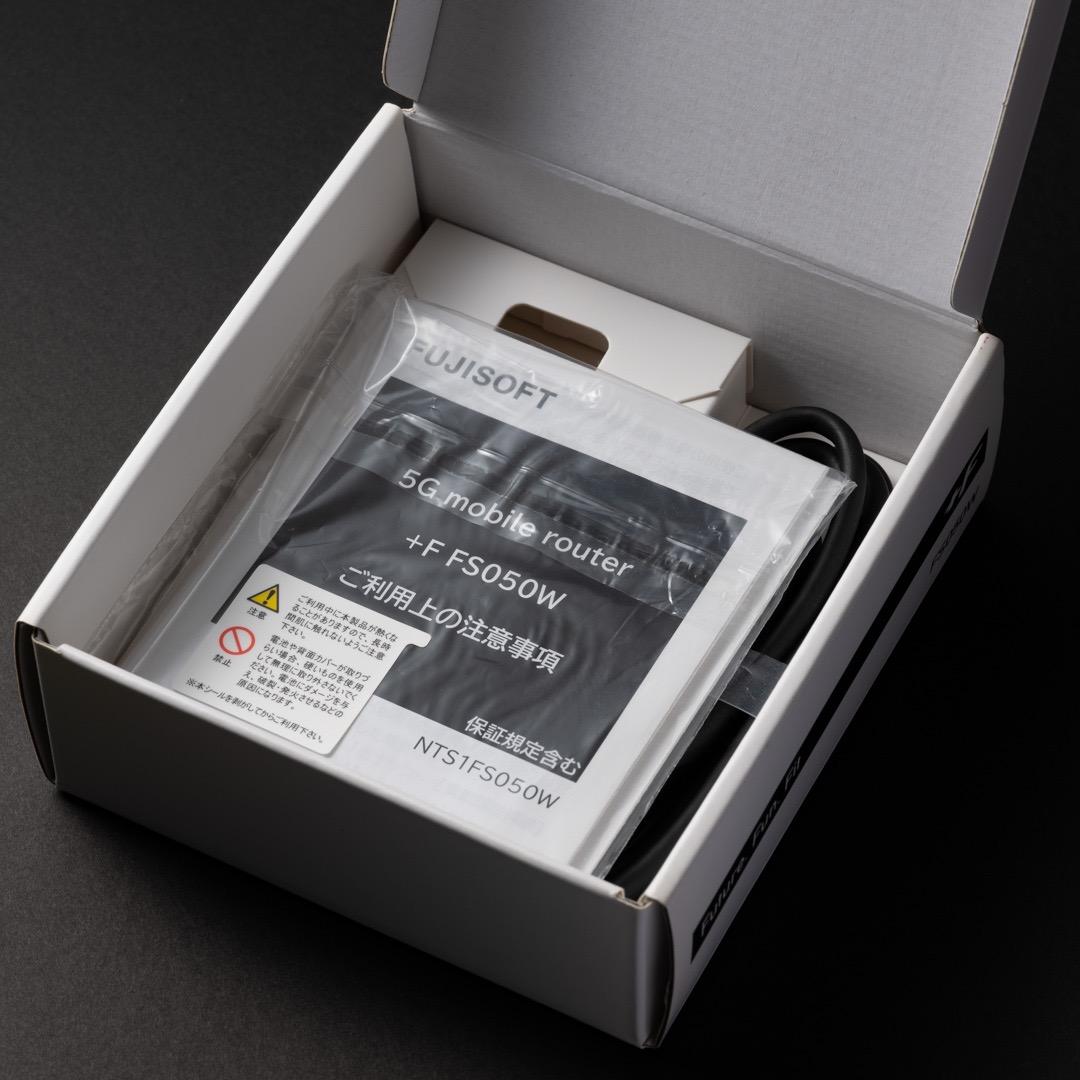 【極美品】+F FS050W 5Gモバイルルーター