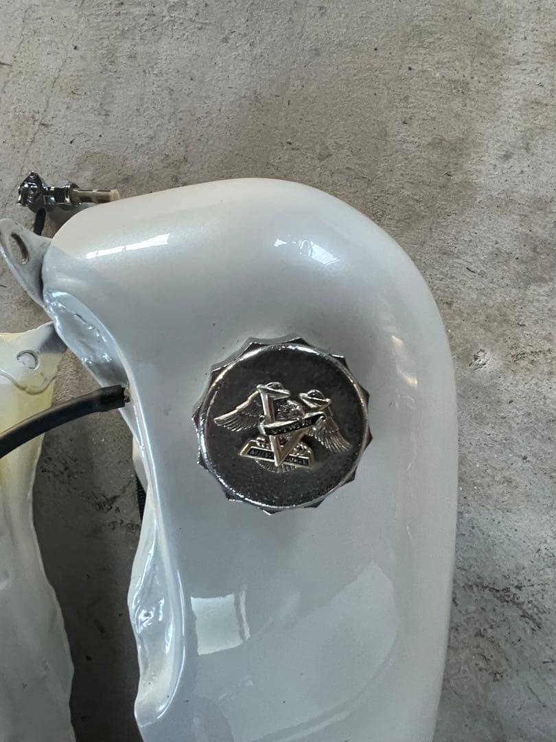 ショベル　タンク　ハーレー　amf flh 純正　当時物　ビンテージ　エボ　パン