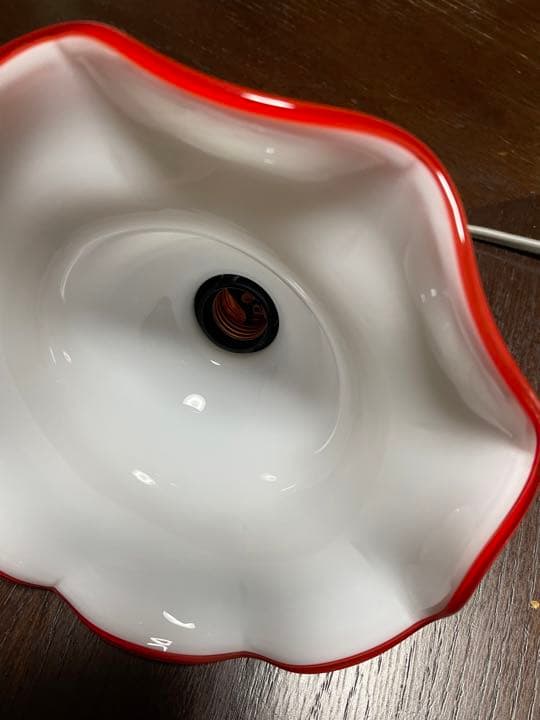 アンティーク　フリル乳白色ランプシェード　電気傘