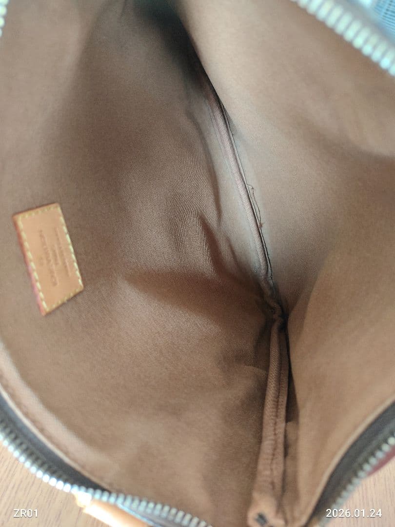 ルイヴィトン　ポシェットボスフォール　モノグラム　ショルダーバック