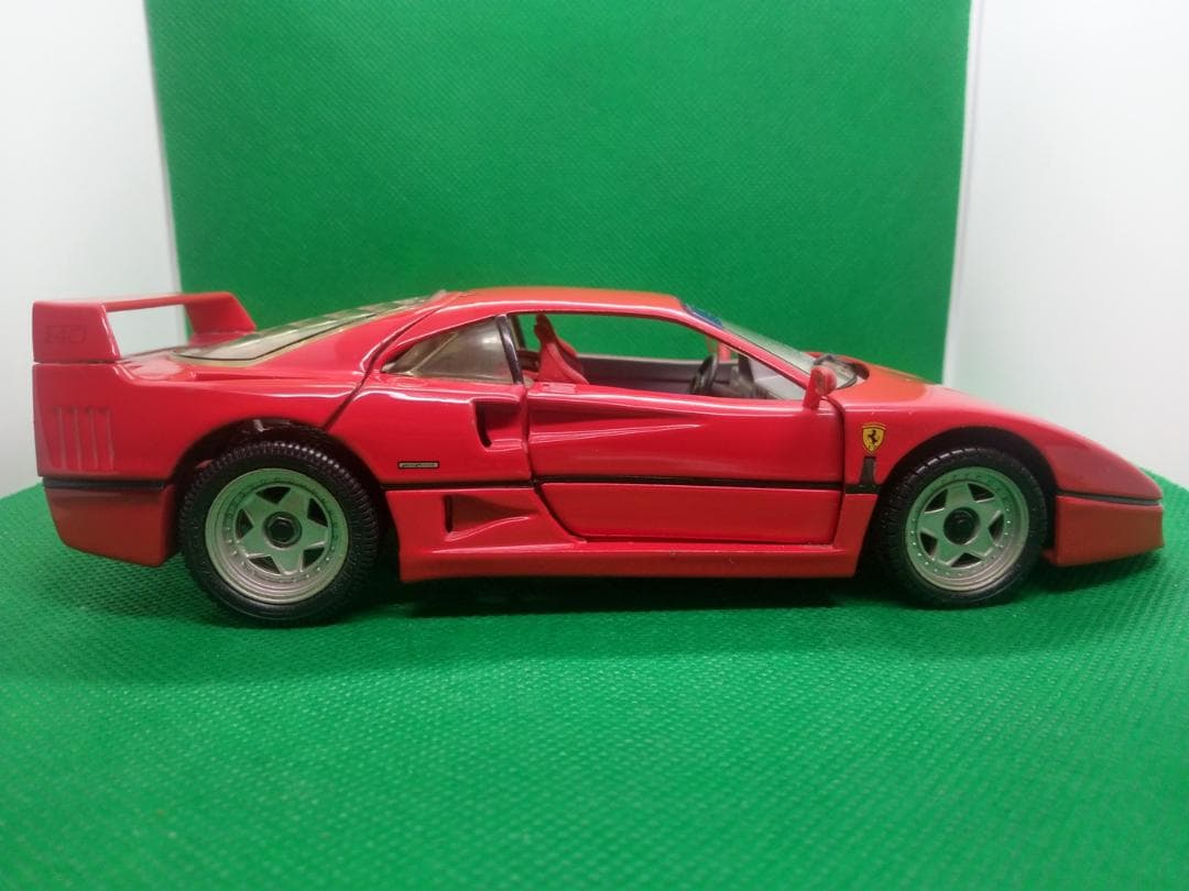 最終値下げ！ フランクリン・ミント　フェラーリＦ４０ １／２４スケール　ミニカー