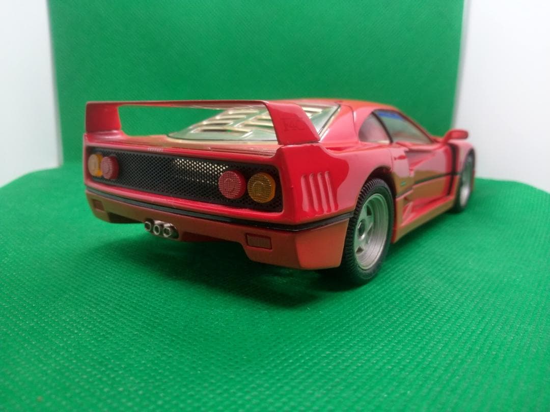 最終値下げ！ フランクリン・ミント　フェラーリＦ４０ １／２４スケール　ミニカー