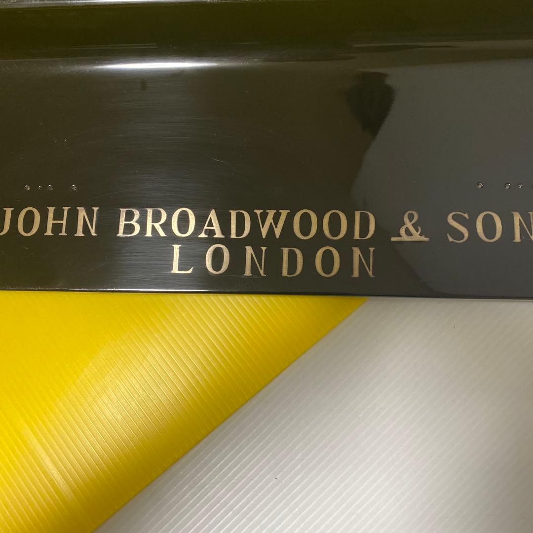 JOHN BROAD &sons ピアノ鍵盤蓋　ロンドンロゴ入り　ポスターは違う