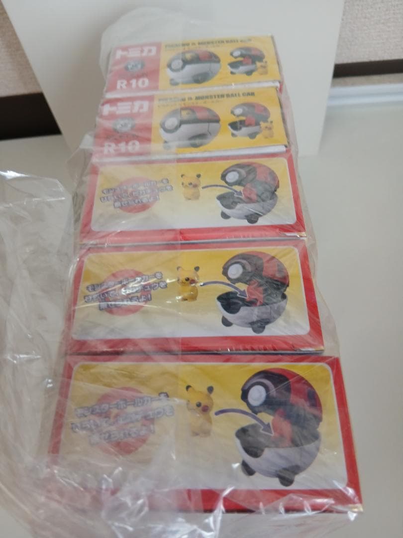10セット★ドリームトミカ ライドオン R10 ピカチュウ&モンスターボールカー