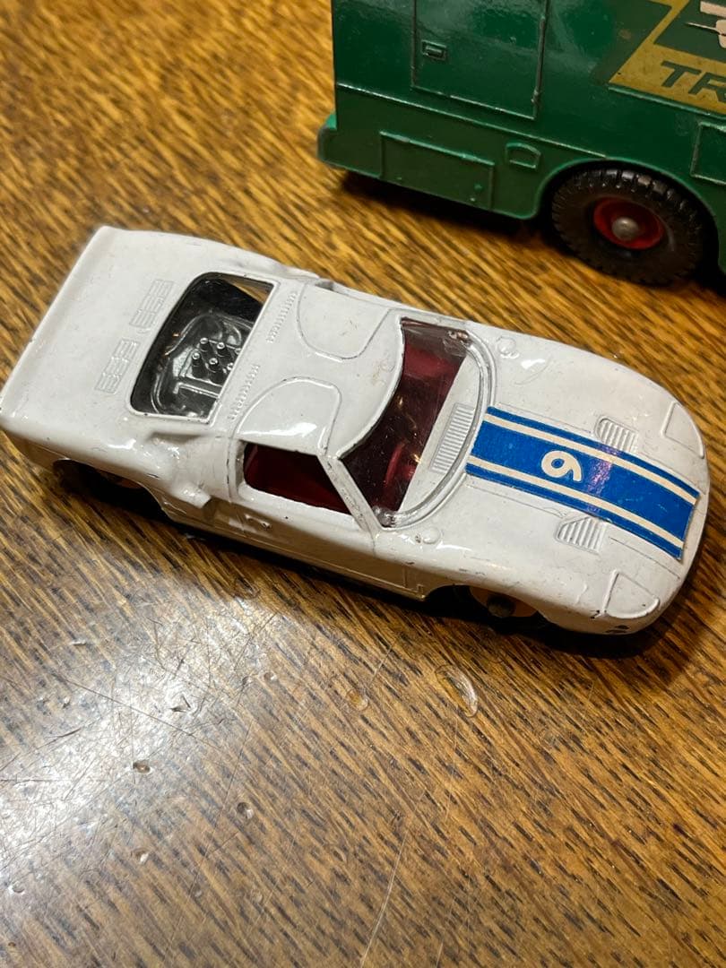 マッチボックス　レーシングカートランスポーター