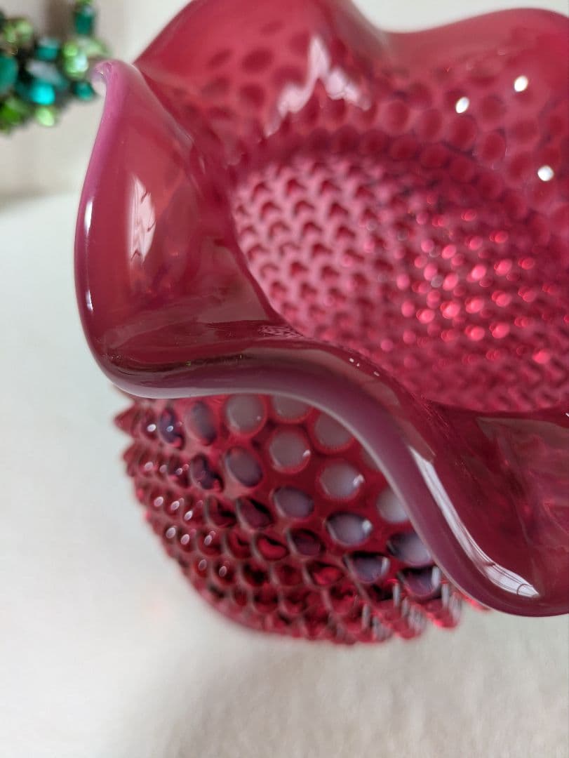 フェントン　クランベリーオパルセント　ホブネイル　フリルエッジ　刻印アリ