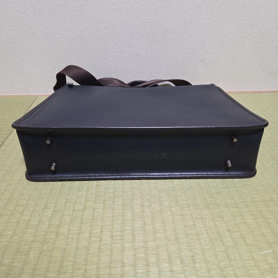 タケオキクチ ビジネスバッグ ダークブルー レザー A4 2WAY