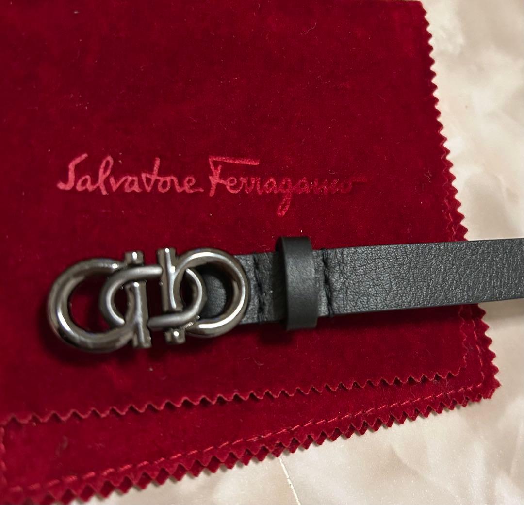 Salvatore Ferragamo ブラックレザーブレスレット