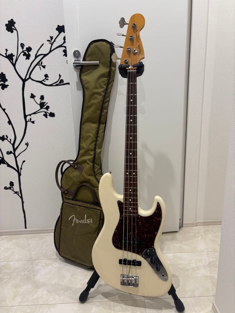 ベース fender Japan jazz bass JV 75